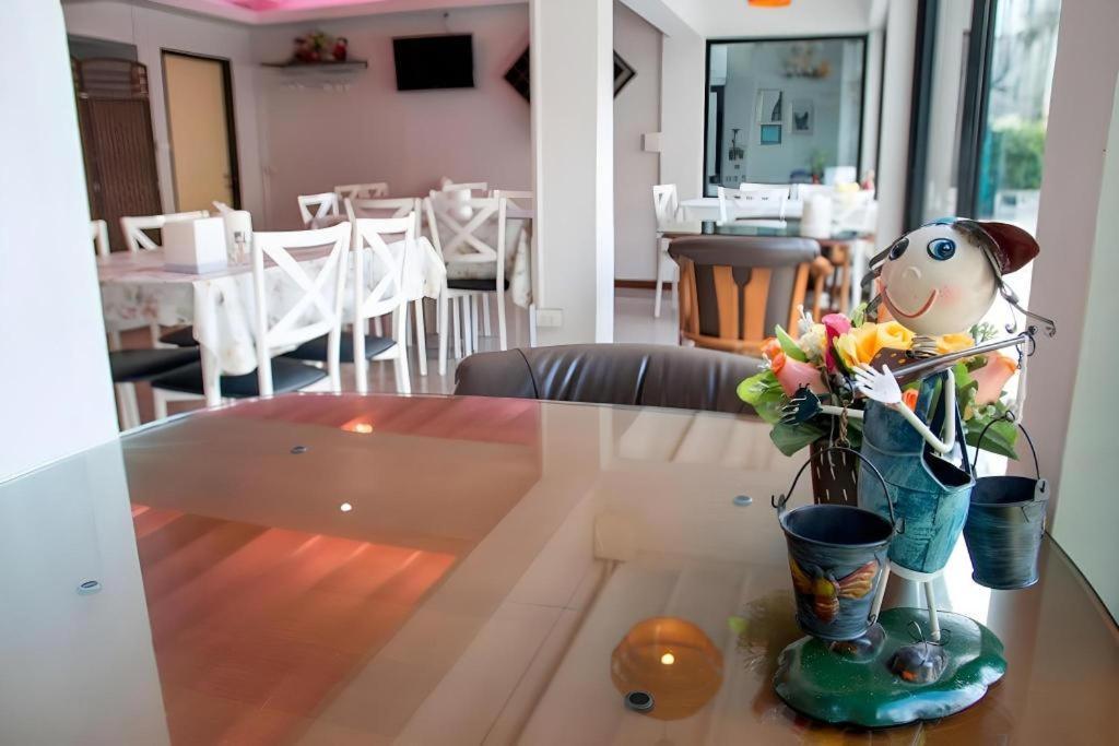 Hotel Huay Kaew Palace 1